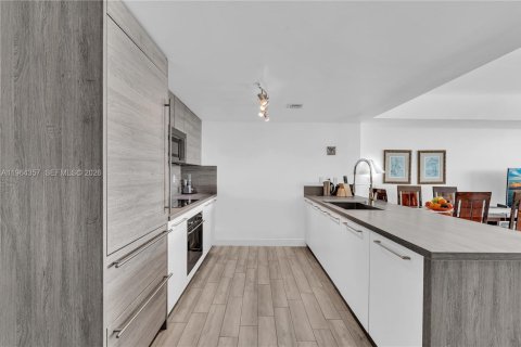 Appartement à louer à Sunny Isles Beach, Floride: 2 chambres, 158.86 m2 № 2026773 - photo 10