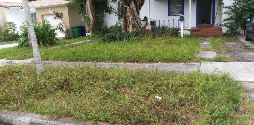Villa ou maison à Miami, Floride 3 chambres, 94.76 m2 № 1882576