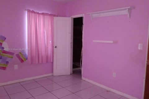 Villa ou maison à vendre à Miami, Floride: 3 chambres, 94.76 m2 № 1882576 - photo 11