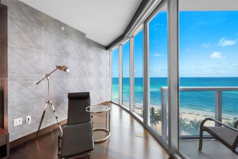 Copropriété à vendre à Sunny Isles Beach, Floride: 3 chambres, 179.02 m2 № 1272528 - photo 14