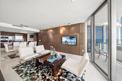 Copropriété à vendre à Sunny Isles Beach, Floride: 3 chambres, 179.02 m2 № 1272528 - photo 11