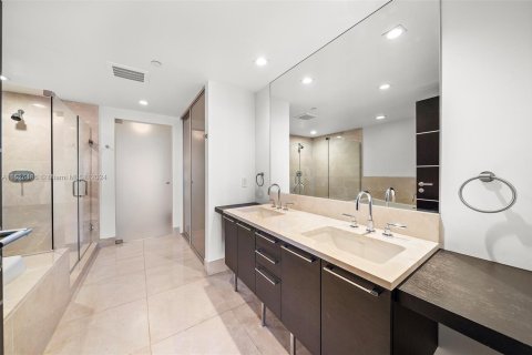 Copropriété à vendre à Sunny Isles Beach, Floride: 3 chambres, 179.02 m2 № 1272528 - photo 15