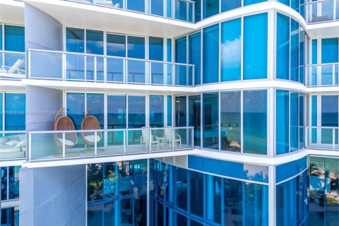 Copropriété à vendre à Sunny Isles Beach, Floride: 3 chambres, 179.02 m2 № 1272528 - photo 30