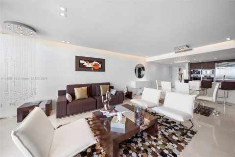 Copropriété à vendre à Sunny Isles Beach, Floride: 3 chambres, 179.02 m2 № 1272528 - photo 10