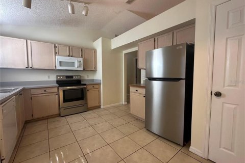 Casa en venta en Clermont, Florida, 5 dormitorios, 155.15 m2 № 2202222 - foto 5
