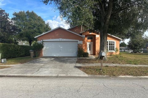 Casa en Clermont, Florida 5 dormitorios, 155.15 m2 № 2202222