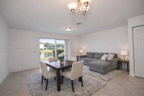 Купить таунхаус в Бока-Ратон, Флорида 2 спальни, 104.98м2, № 2024775 - фото 3