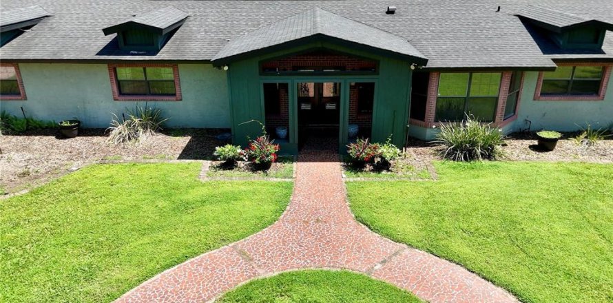Villa ou maison à Dundee, Floride 5 chambres, 278.89 m2 № 2091724