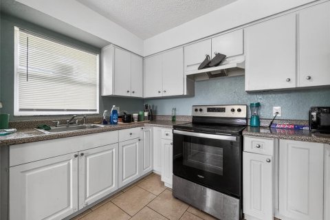 Купить виллу или дом в Лейкленд, Флорида 4 комнаты, 97.08м2, № 2149097 - фото 7