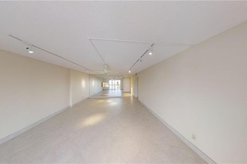 Снять в аренду кондоминиум в Дания-Бич, Флорида 3 комнаты, 110.55м2, № 2181936 - фото 7