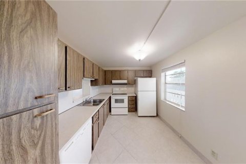 Снять в аренду кондоминиум в Дания-Бич, Флорида 3 комнаты, 110.55м2, № 2181936 - фото 5