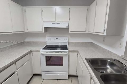 Copropriété à louer à Plantation, Floride: 1 chambre, 68.19 m2 № 1955167 - photo 4