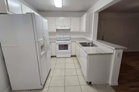 Copropriété à louer à Plantation, Floride: 1 chambre, 68.19 m2 № 1955167 - photo 3