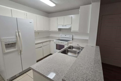 Copropriété à louer à Plantation, Floride: 1 chambre, 68.19 m2 № 1955167 - photo 5