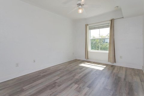 Condo in Orlando, Florida, 1 bedroom  № 1832041 - photo 11