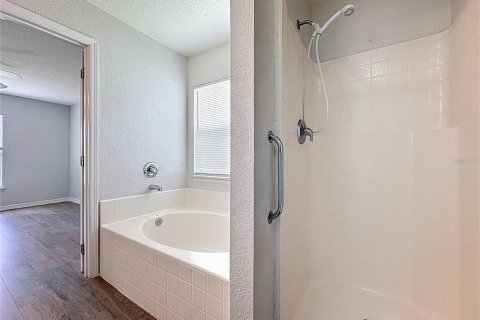 Снять в аренду виллу или дом в Киссимми, Флорида 1 комната, 112.5м2, № 2167137 - фото 22