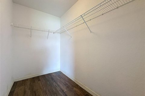 Снять в аренду виллу или дом в Киссимми, Флорида 1 комната, 112.5м2, № 2167137 - фото 14