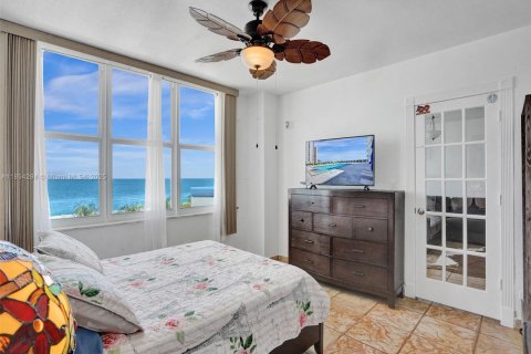 Copropriété à vendre à Miami Beach, Floride: 1 chambre, 86.4 m2 № 1946095 - photo 16