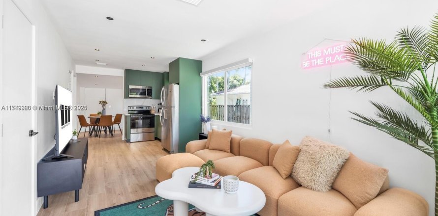 Дом в Халландейл-Бич, Флорида 2 спальни, 111.48м2 № 1958778