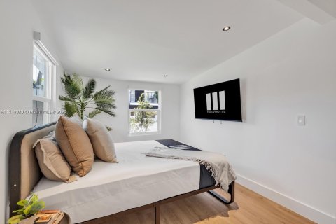 Снять в аренду виллу или дом в Халландейл-Бич, Флорида 2 спальни, 111.48м2, № 1958778 - фото 12