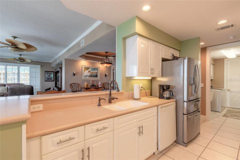 Condo in Ponce Inlet, Florida, 3 bedrooms  № 1853712 - photo 11