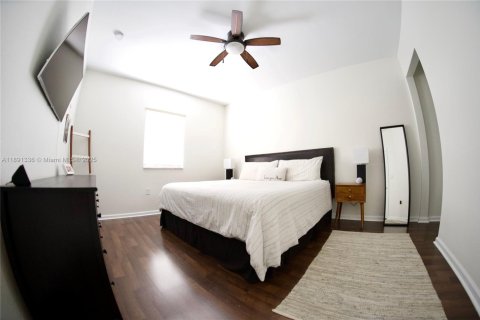 Condo in Doral, Florida, 2 bedrooms  № 1944730 - photo 9