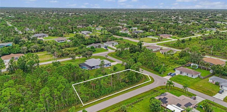 Land in Port Charlotte, Florida № 2394162
