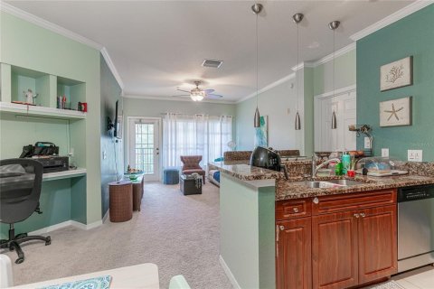 Condo in Orlando, Florida, 2 bedrooms  № 1521947 - photo 10