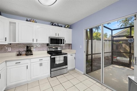 Villa ou maison à louer à Temple Terrace, Floride: 3 chambres, 180.79 m2 № 1747260 - photo 12