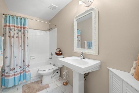 Villa ou maison à louer à Temple Terrace, Floride: 3 chambres, 180.79 m2 № 1747260 - photo 27