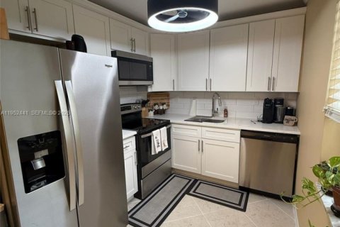 Condominio en venta en Delray Beach, Florida, 2 dormitorios, 83.8 m2 № 2054436 - foto 7