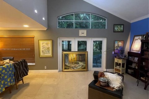 Villa ou maison à louer à Hollywood, Floride: 3 chambres, 187.2 m2 № 2026819 - photo 2