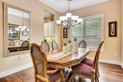 House in Lakewood Ranch, Florida 3 bedrooms, 249.07 sq.m. № 1912897 - photo 23