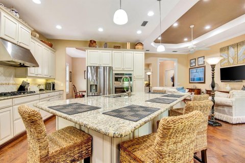 House in Lakewood Ranch, Florida 3 bedrooms, 249.07 sq.m. № 1912897 - photo 18