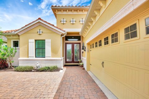 House in Lakewood Ranch, Florida 3 bedrooms, 249.07 sq.m. № 1912897 - photo 5