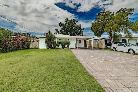 House in Tampa, Florida 2 bedrooms, 147.71 sq.m. № 1885291 - photo 5