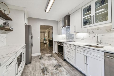 Купить кондоминиум в Семинол, Флорида 5 комнат, 109.62м2, № 1899429 - фото 8