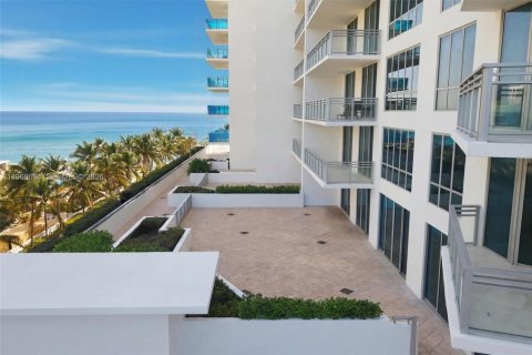 Condo à Hollywood, Floride, 3 chambres  № 2031910