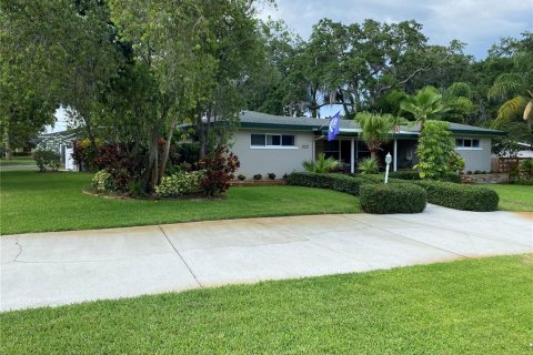 House in Clearwater, Florida 4 bedrooms, 245.73 sq.m. № 1242880 - photo 2
