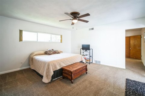 House in Clearwater, Florida 4 bedrooms, 245.73 sq.m. № 1242880 - photo 28