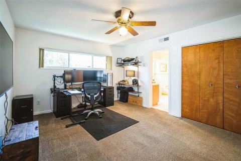 House in Clearwater, Florida 4 bedrooms, 245.73 sq.m. № 1242880 - photo 30