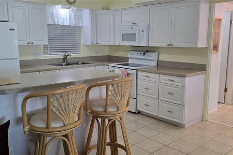 Copropriété à vendre à Saint Pete Beach, Floride: 1 chambre, 76.64 m2 № 2212001 - photo 16