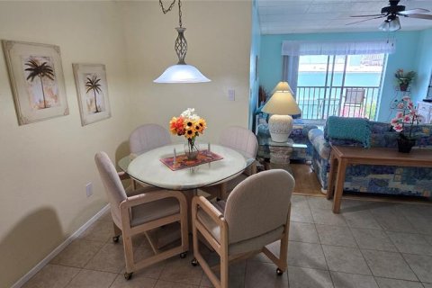 Copropriété à vendre à Saint Pete Beach, Floride: 1 chambre, 76.64 m2 № 2212001 - photo 17