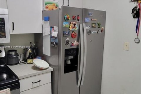 Condominio en venta en Miami, Florida, 2 dormitorios, 75.25 m2 № 2079311 - foto 9