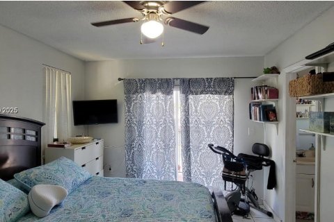 Condominio en venta en Miami, Florida, 2 dormitorios, 75.25 m2 № 2079311 - foto 12