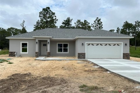 House in Dunnellon, Florida 3 bedrooms, 155.52 sq.m. № 1833622 - photo 1