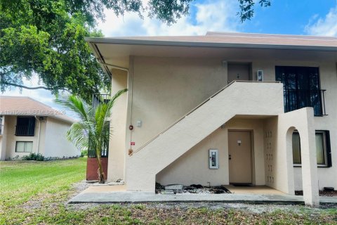 Copropriété à louer à Hollywood, Floride: 1 chambre, 41.81 m2 № 2038532 - photo 5