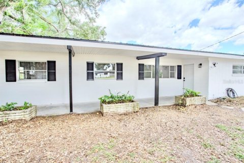 Villa ou maison à Lakeland, Floride 4 chambres, 194.54 m2 № 2149773