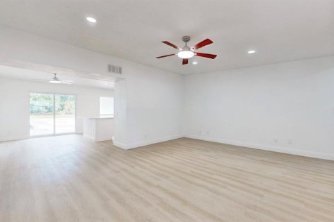 Villa ou maison à vendre à Lakeland, Floride: 4 chambres, 194.54 m2 № 2149773 - photo 9