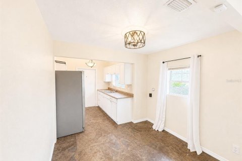 Appartement à louer à Saint Petersburg, Floride: 2 chambres, 78.97 m2 № 2095954 - photo 6